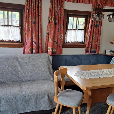 Ferienhaeuschen Rahm Hainzenberg